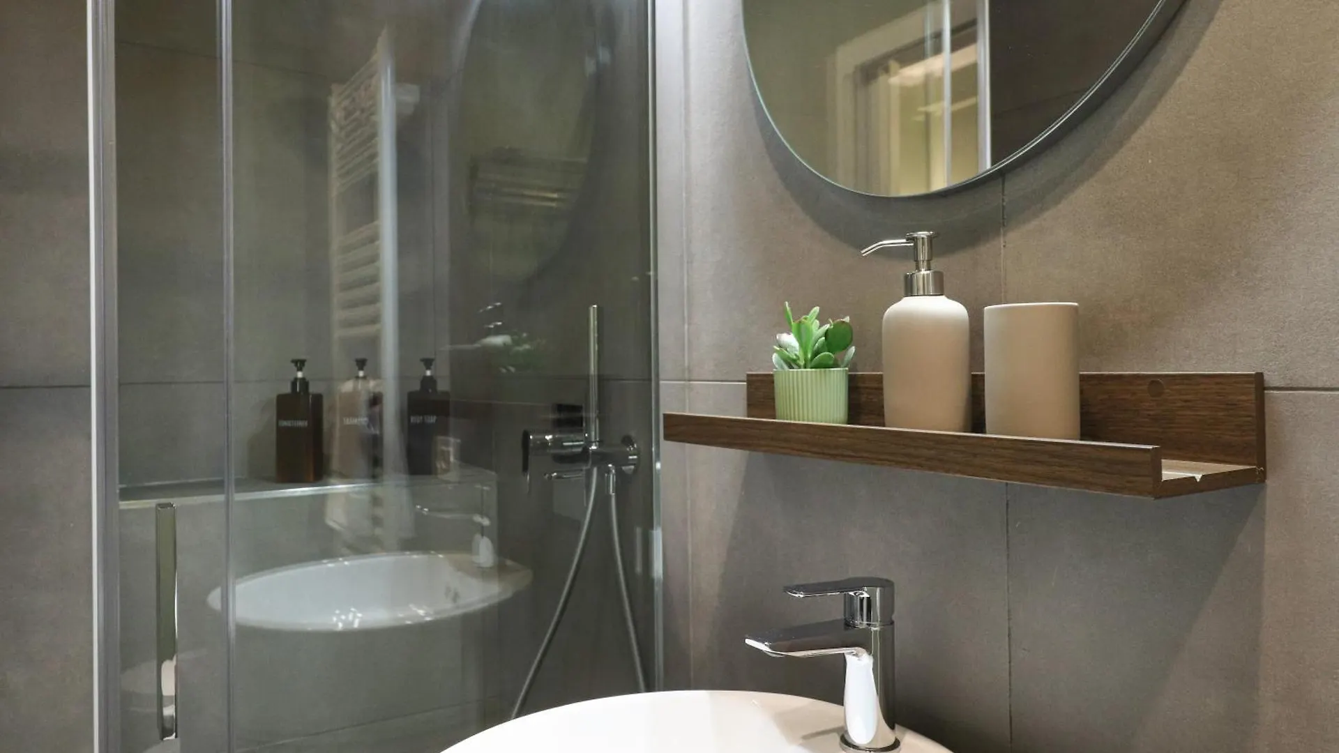 Lrv Apartment Metro Conca D'Oro Rome