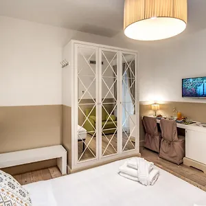 2* Πανσιόν A Peace Of